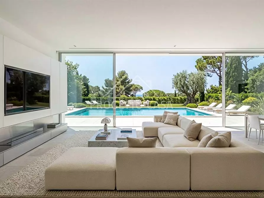 Immagine 4 di Casa indipendente in vendita  in VIA catalani forte dei marmi a Pietrasanta