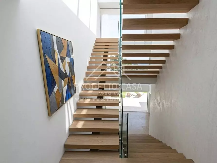Immagine 6 di Casa indipendente in vendita  in VIA catalani forte dei marmi a Pietrasanta