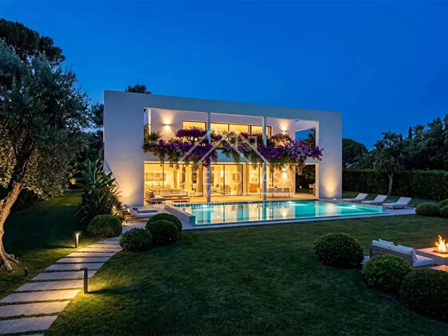 Immagine 16 di Casa indipendente in vendita  in VIA catalani forte dei marmi a Pietrasanta
