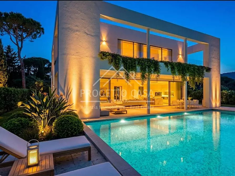 Immagine 18 di Casa indipendente in vendita  in VIA catalani forte dei marmi a Pietrasanta
