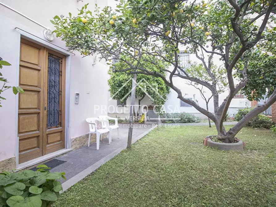 Immagine 44 di Casa indipendente in vendita  in VIA VIRGINIO BIANCHI a Pietrasanta