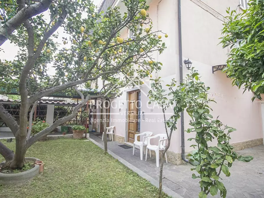 Immagine 45 di Casa indipendente in vendita  in VIA VIRGINIO BIANCHI a Pietrasanta