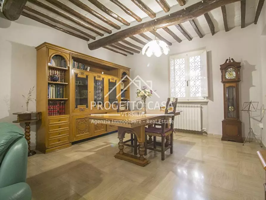 Immagine 2 di Casa indipendente in vendita  in VIA VIRGINIO BIANCHI a Pietrasanta