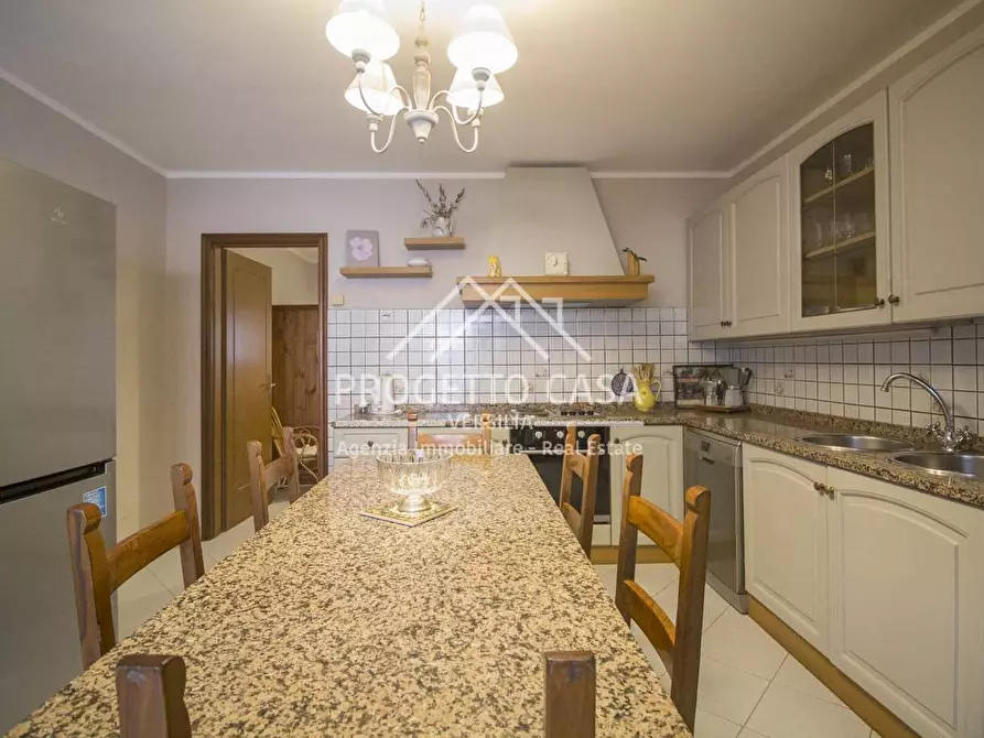 Immagine 17 di Casa indipendente in vendita  in VIA VIRGINIO BIANCHI a Pietrasanta