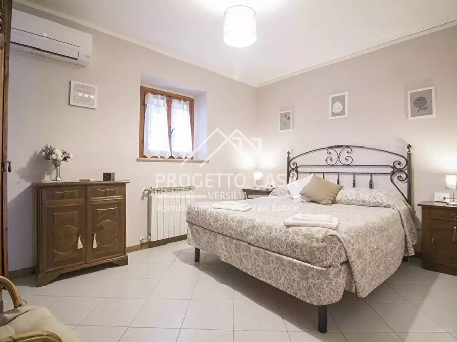 Immagine 19 di Casa indipendente in vendita  in VIA VIRGINIO BIANCHI a Pietrasanta