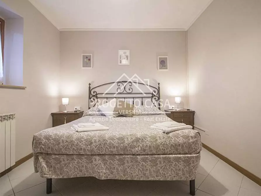 Immagine 20 di Casa indipendente in vendita  in VIA VIRGINIO BIANCHI a Pietrasanta