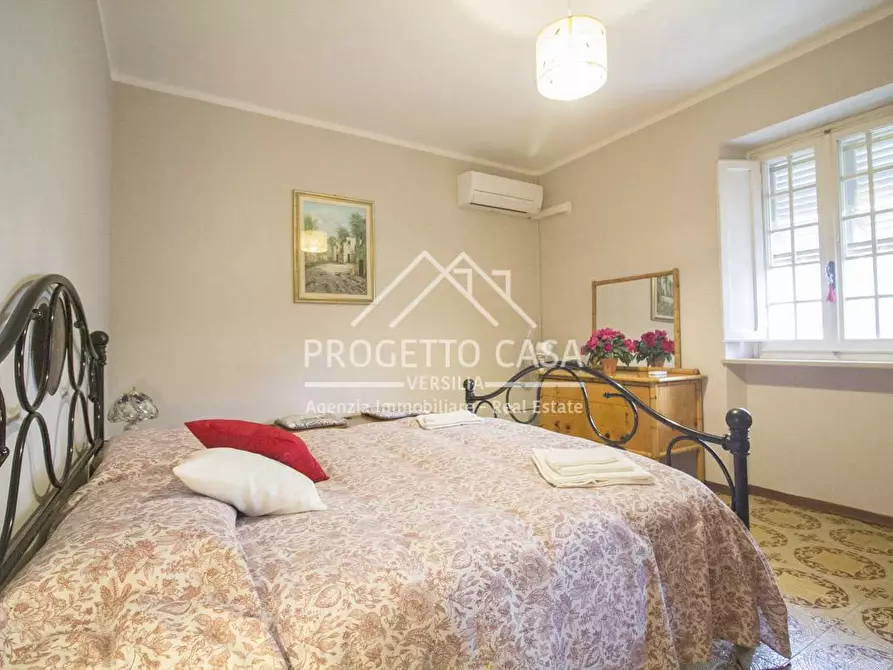 Immagine 28 di Casa indipendente in vendita  in VIA VIRGINIO BIANCHI a Pietrasanta