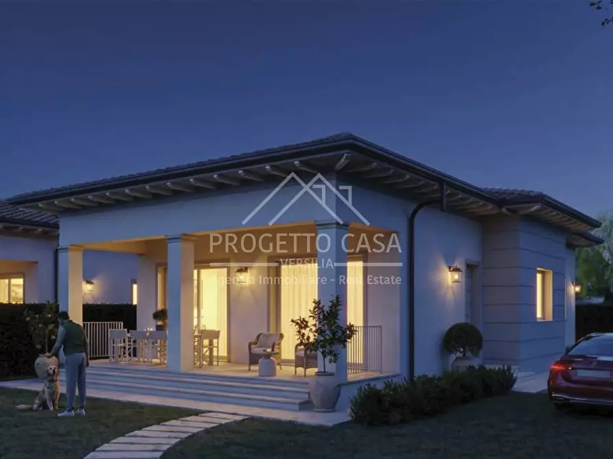 Immagine 11 di Casa indipendente in vendita  in VIA MARCHE a Pietrasanta