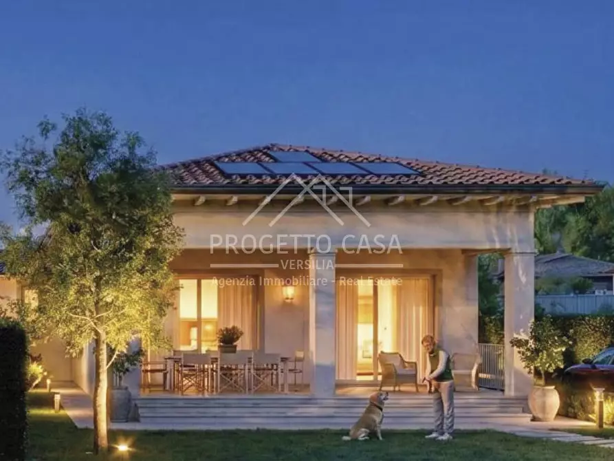 Immagine 18 di Casa indipendente in vendita  in VIA MARCHE a Pietrasanta
