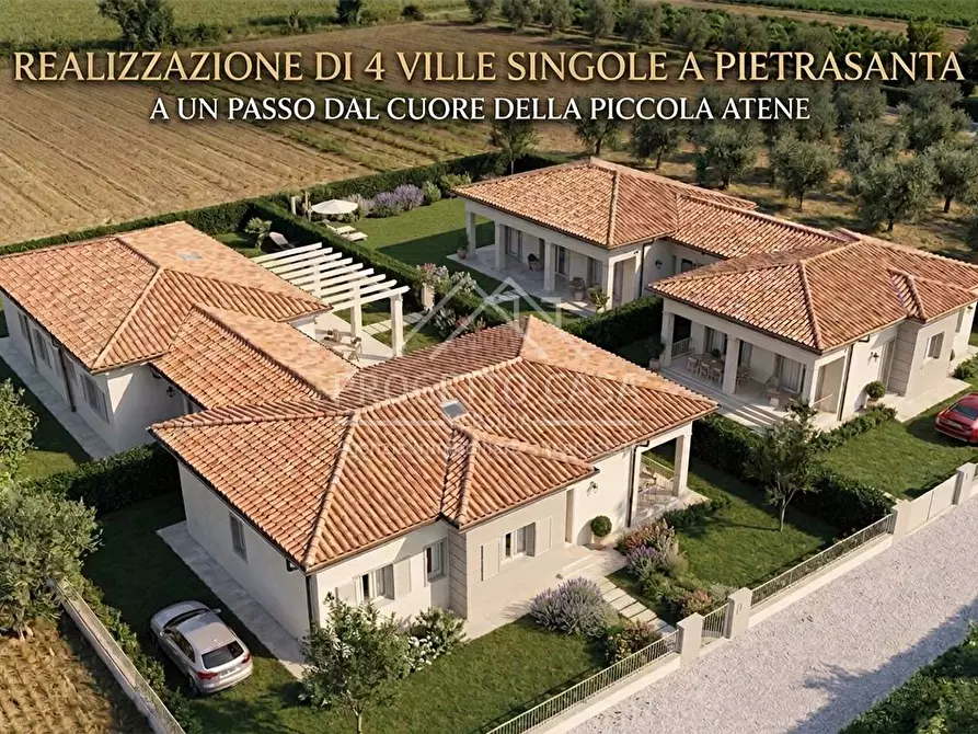 Immagine 1 di Casa indipendente in vendita  in VIA MARCHE a Pietrasanta