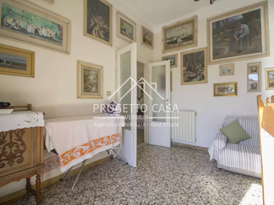 Immagine 8 di Appartamento in vendita  in via lepanto a Viareggio