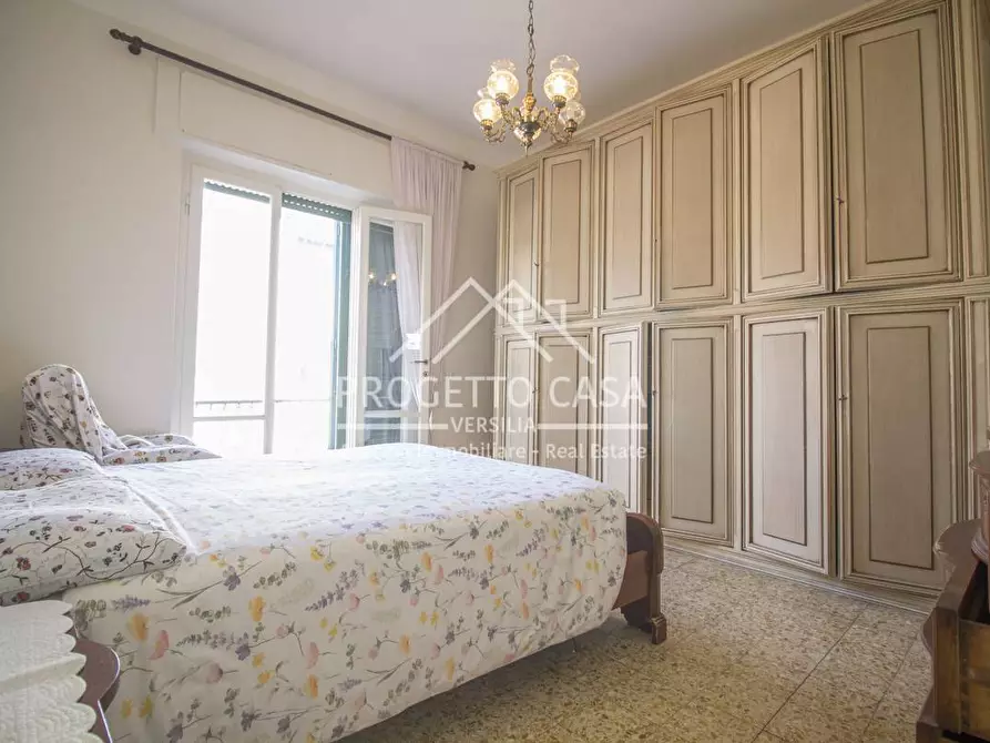 Immagine 19 di Appartamento in vendita  in via lepanto a Viareggio