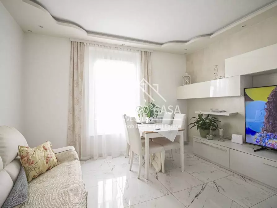 Immagine 2 di Casa indipendente in vendita  in VIA TOMEONI a Camaiore