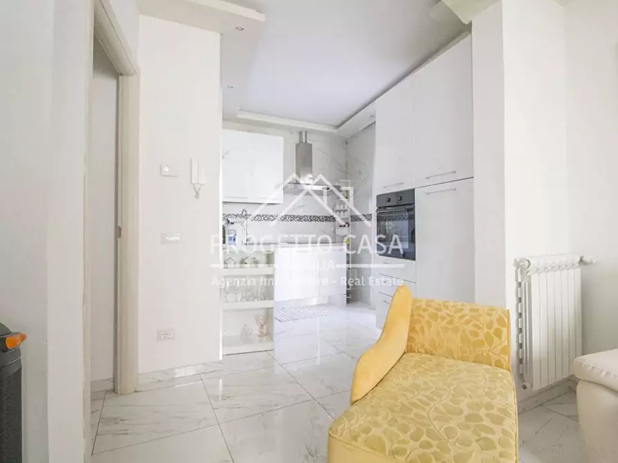 Immagine 6 di Casa indipendente in vendita  in VIA TOMEONI a Camaiore