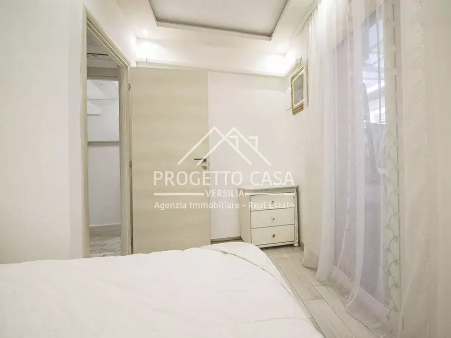 Immagine 22 di Casa indipendente in vendita  in VIA TOMEONI a Camaiore