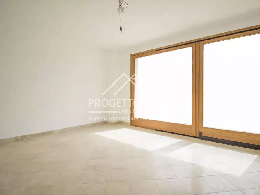 Immagine 2 di Casa indipendente in vendita  in VIA VERDI a Camaiore