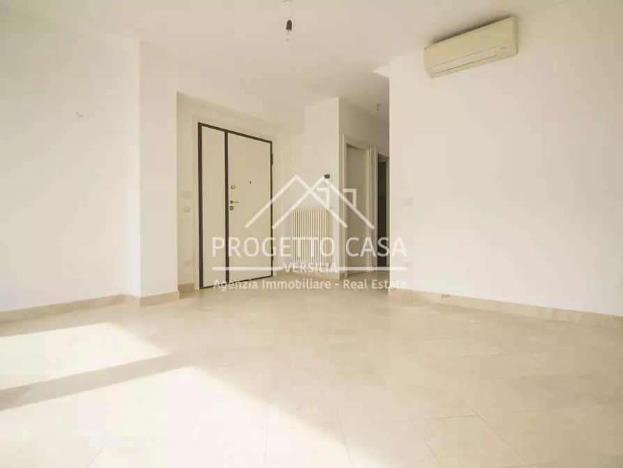 Immagine 5 di Casa indipendente in vendita  in VIA VERDI a Camaiore