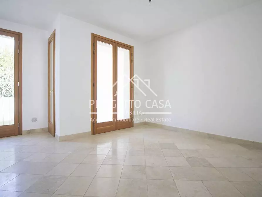 Immagine 7 di Casa indipendente in vendita  in VIA VERDI a Camaiore