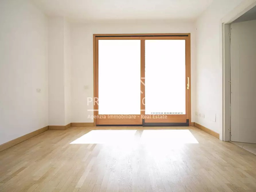 Immagine 17 di Casa indipendente in vendita  in VIA VERDI a Camaiore