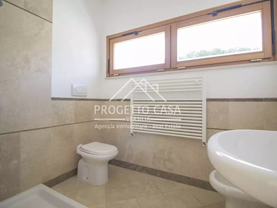 Immagine 28 di Casa indipendente in vendita  in VIA VERDI a Camaiore