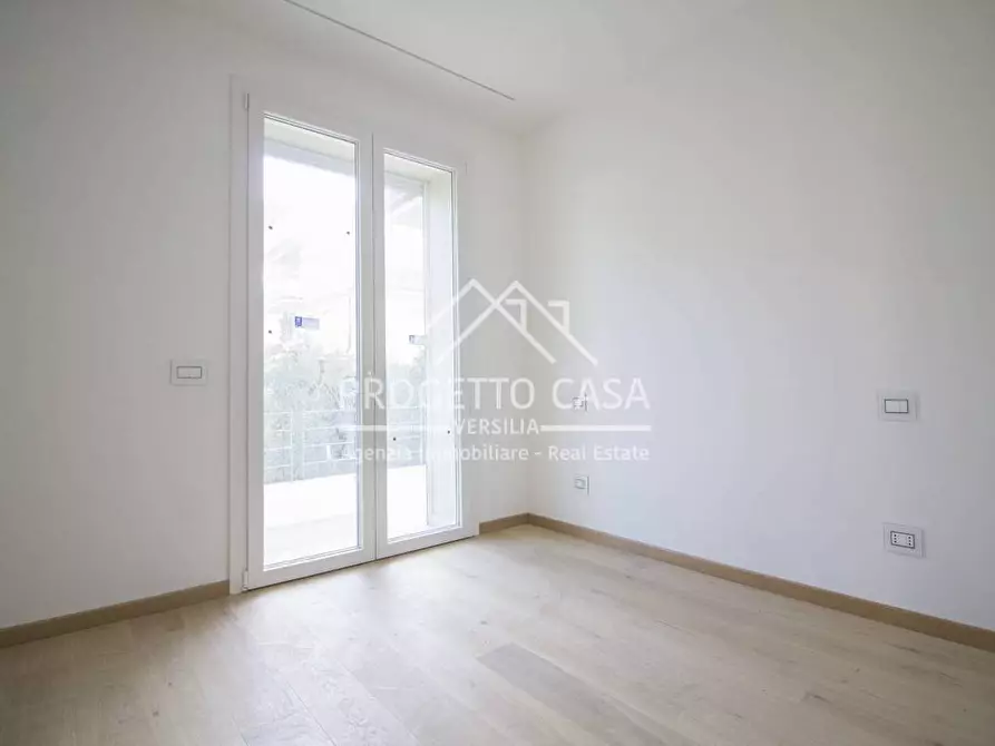 Immagine 7 di Appartamento in vendita  in VIA GENOVA a Viareggio