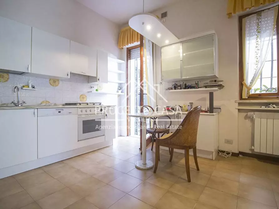 Immagine 4 di Appartamento in vendita  in VIA CORRIDONI a Viareggio