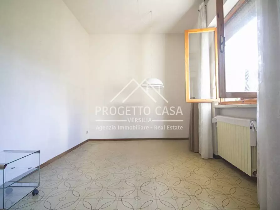 Immagine 10 di Appartamento in vendita  in VIA CORRIDONI a Viareggio