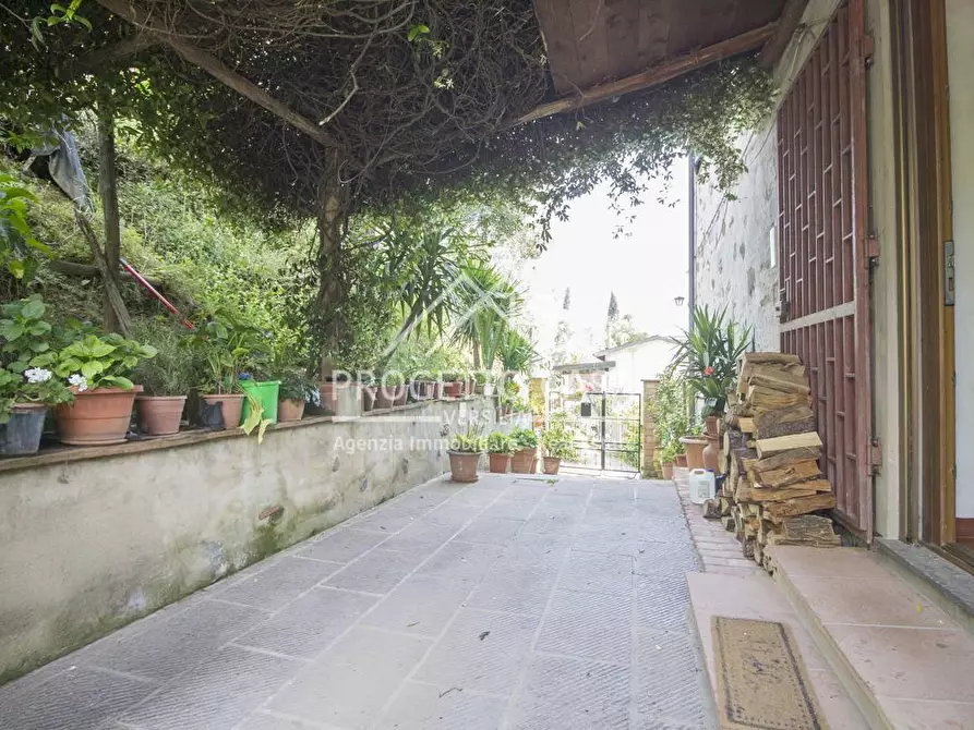 Immagine 2 di Casa indipendente in vendita  in VIA DI CACETTO a Pietrasanta