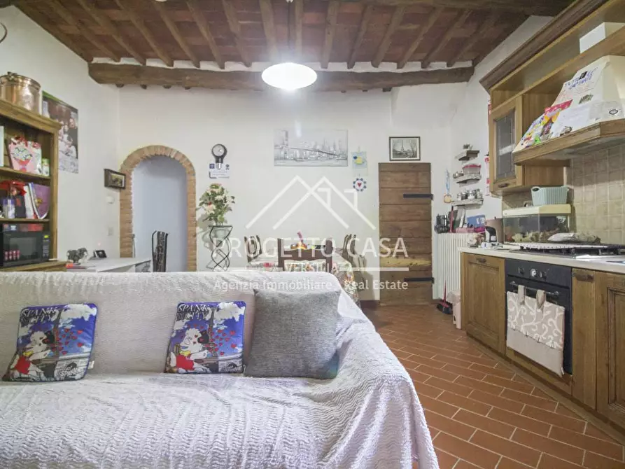 Immagine 6 di Casa indipendente in vendita  in VIA DI CACETTO a Pietrasanta