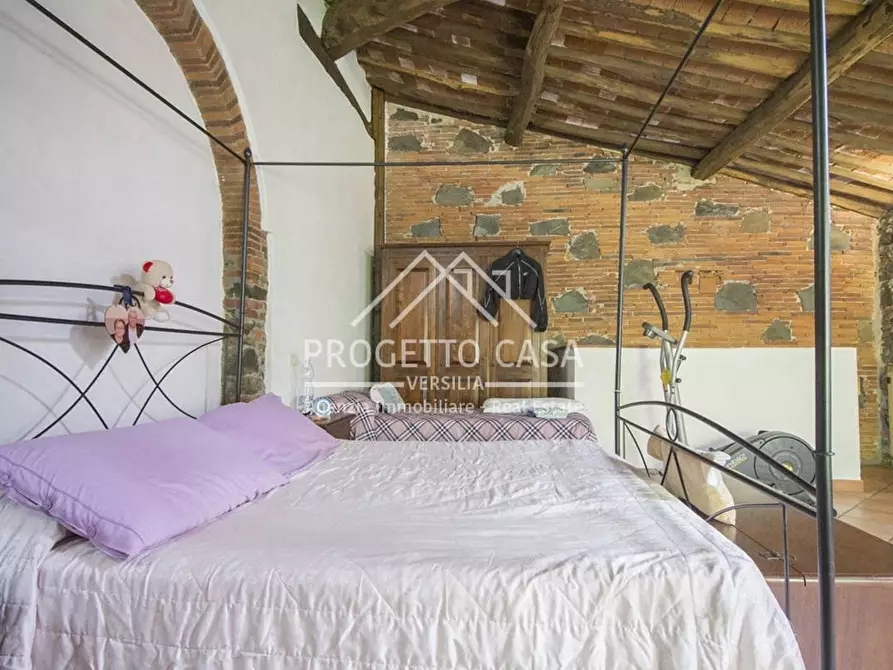 Immagine 12 di Casa indipendente in vendita  in VIA DI CACETTO a Pietrasanta