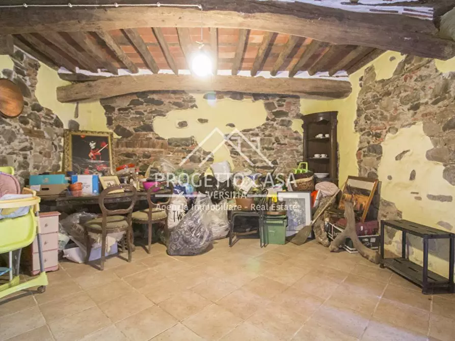 Immagine 24 di Casa indipendente in vendita  in VIA DI CACETTO a Pietrasanta