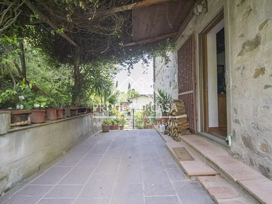 Immagine 30 di Casa indipendente in vendita  in VIA DI CACETTO a Pietrasanta