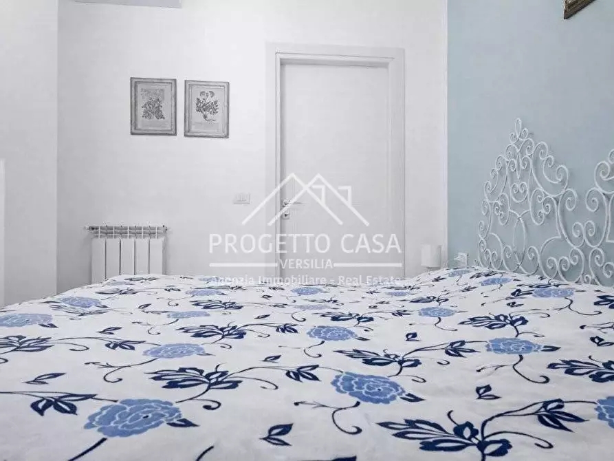 Immagine 10 di Appartamento in vendita  in VIA ADUA a Pietrasanta