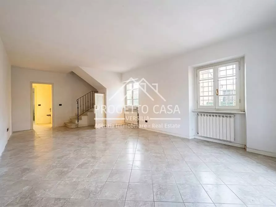 Immagine 5 di Casa indipendente in vendita  in VIA DUCA DELLA VITTORIA a Pietrasanta