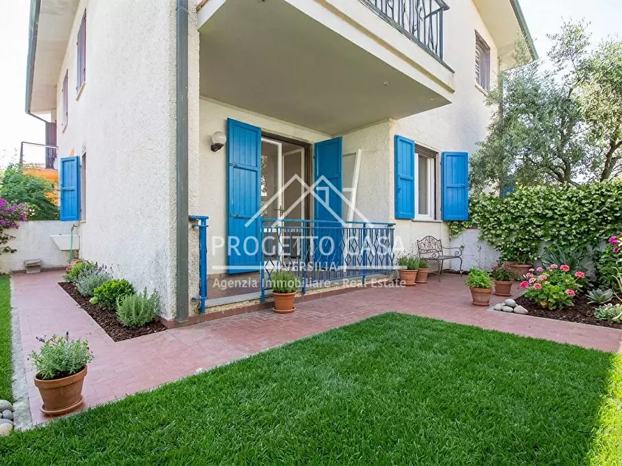 Immagine 1 di Appartamento in vendita  in VIA BRUNELLESCHI a Camaiore