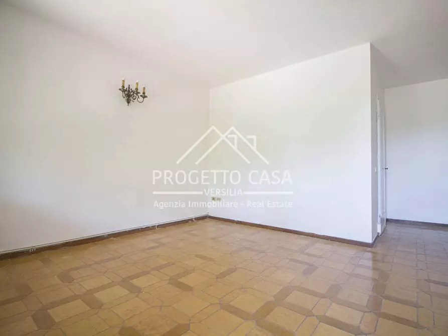 Immagine 3 di Appartamento in vendita  in VIA BRUNELLESCHI a Camaiore