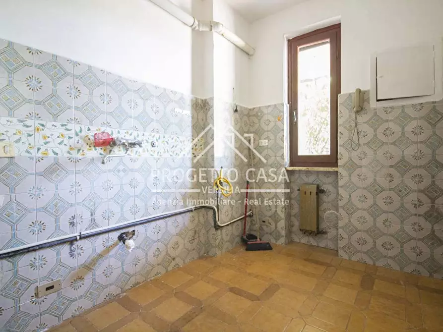 Immagine 11 di Appartamento in vendita  in VIA BRUNELLESCHI a Camaiore