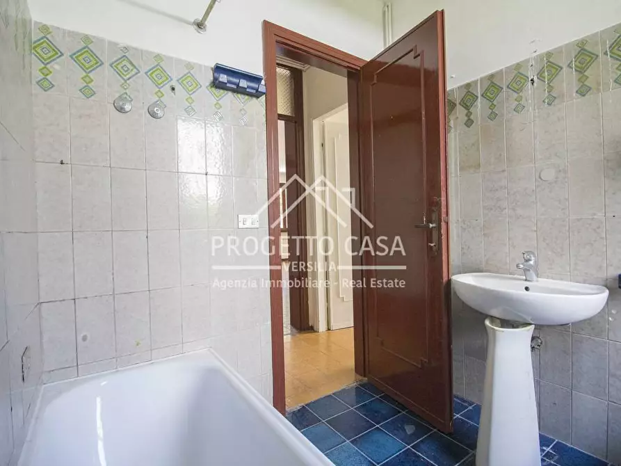 Immagine 24 di Appartamento in vendita  in VIA BRUNELLESCHI a Camaiore