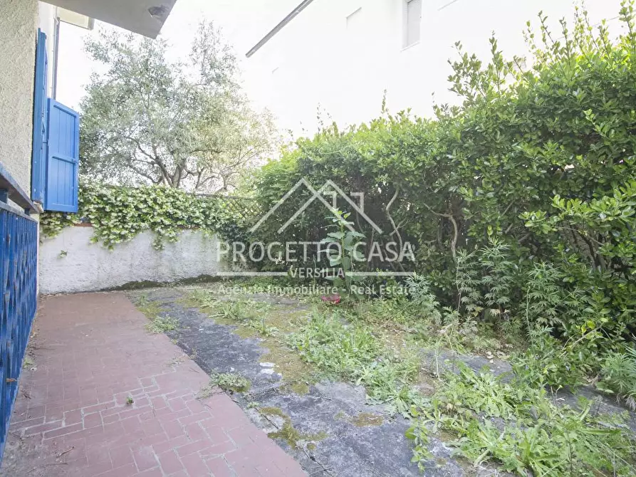 Immagine 29 di Appartamento in vendita  in VIA BRUNELLESCHI a Camaiore