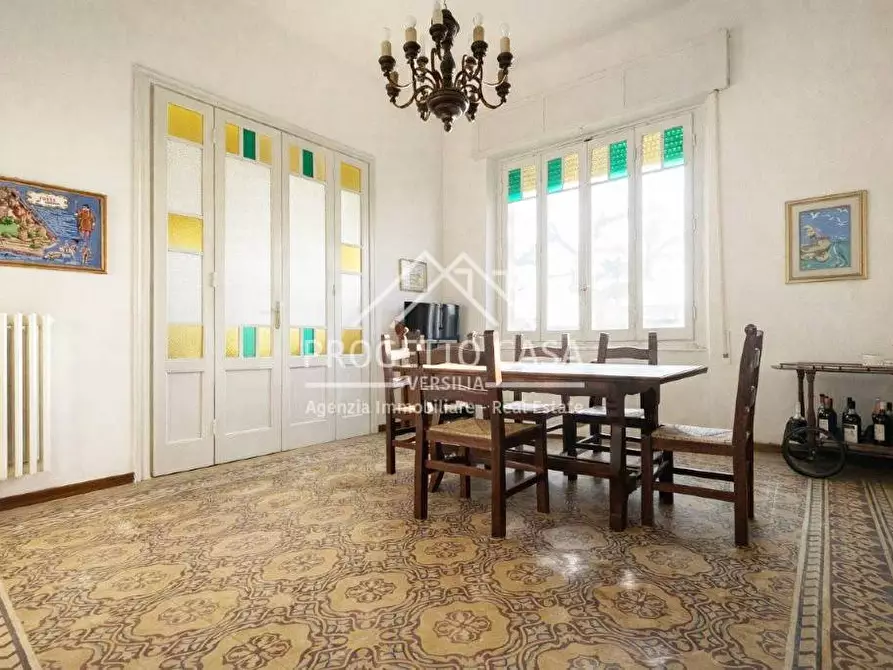 Immagine 7 di Casa indipendente in vendita  in VIA PISTELLI a Camaiore