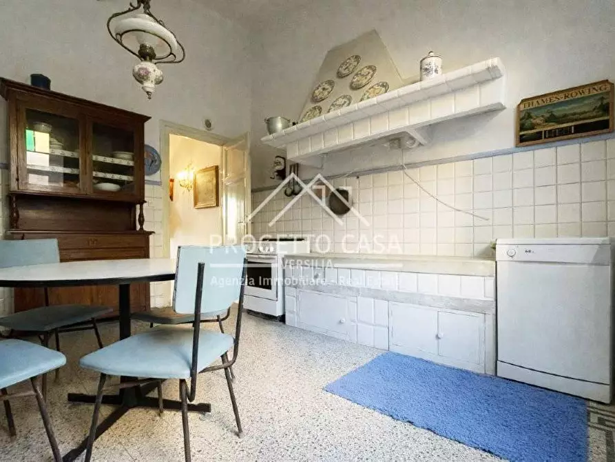 Immagine 14 di Casa indipendente in vendita  in VIA PISTELLI a Camaiore