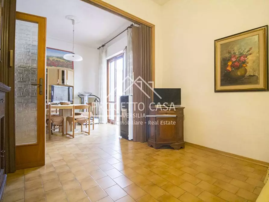 Immagine 2 di Casa indipendente in vendita  in VIA NAZZARIO SAURO TORRE DEL LAGO a Viareggio