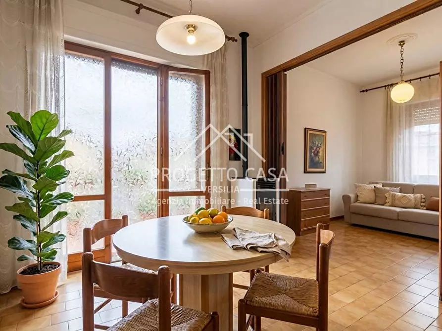 Immagine 7 di Casa indipendente in vendita  in VIA NAZZARIO SAURO TORRE DEL LAGO a Viareggio