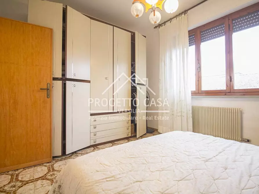 Immagine 17 di Casa indipendente in vendita  in VIA NAZZARIO SAURO TORRE DEL LAGO a Viareggio