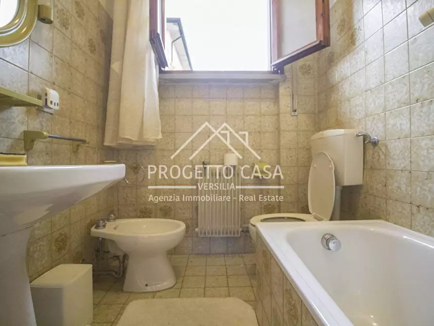Immagine 24 di Casa indipendente in vendita  in VIA NAZZARIO SAURO TORRE DEL LAGO a Viareggio