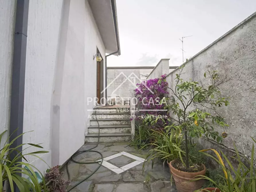 Immagine 27 di Casa indipendente in vendita  in VIA NAZZARIO SAURO TORRE DEL LAGO a Viareggio