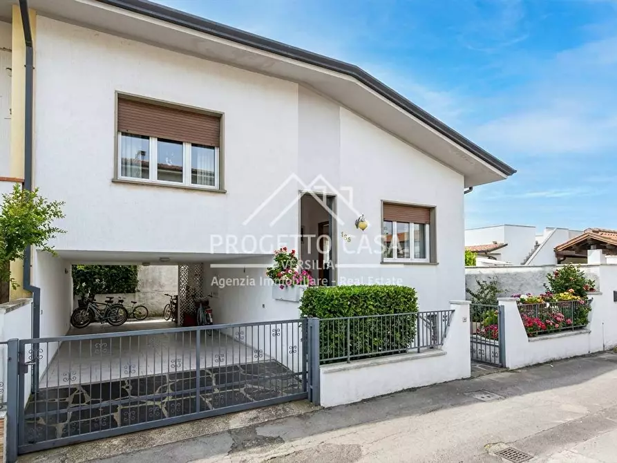 Immagine 30 di Casa indipendente in vendita  in VIA NAZZARIO SAURO TORRE DEL LAGO a Viareggio