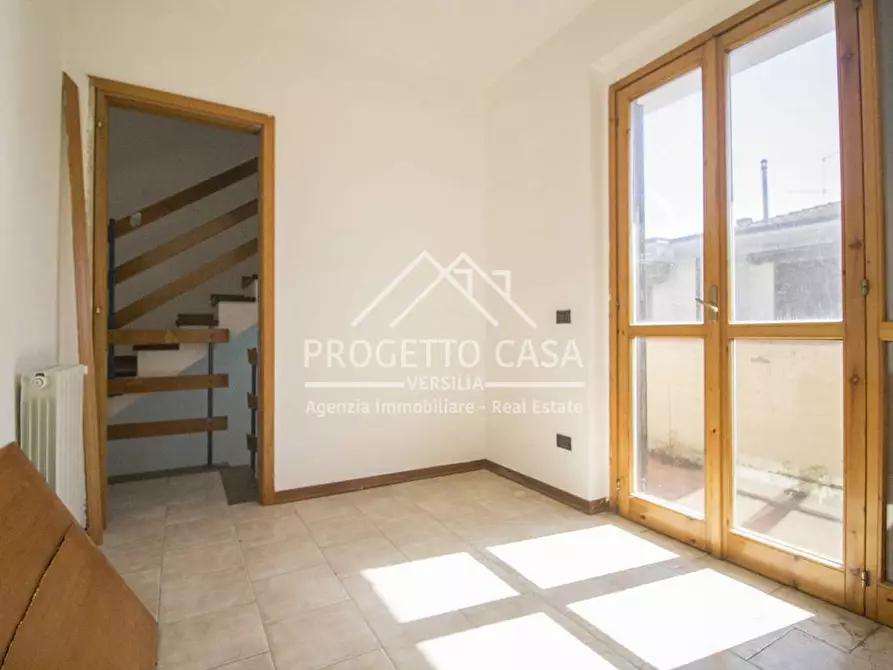 Immagine 14 di Casa indipendente in vendita  in VIA ELETTICA a Viareggio