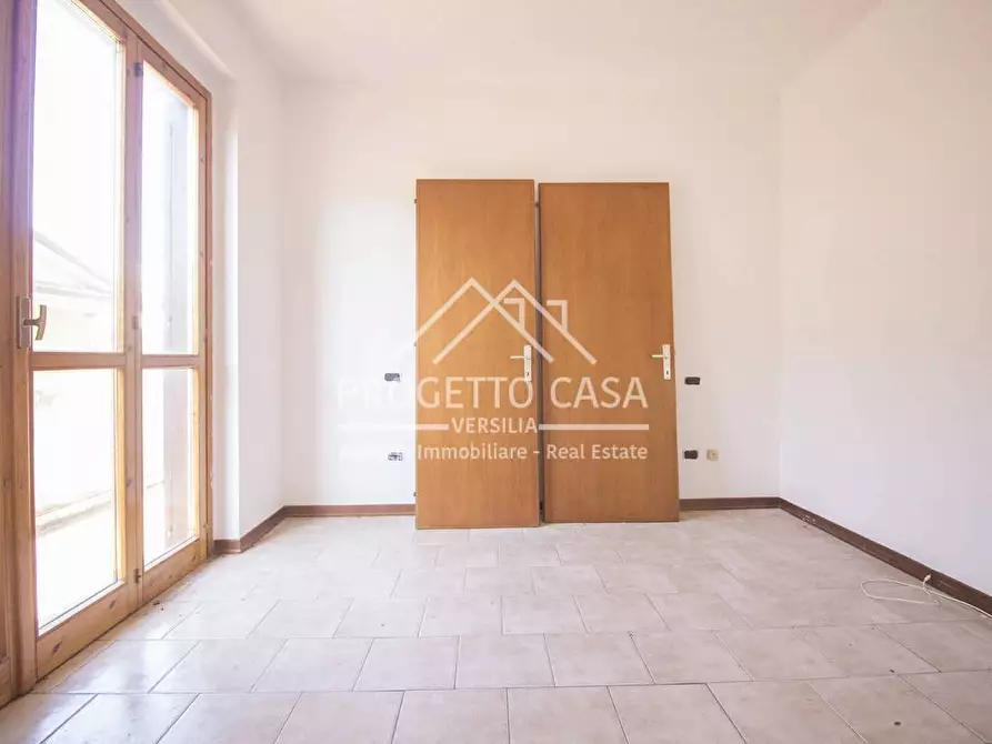 Immagine 18 di Casa indipendente in vendita  in VIA ELETTICA a Viareggio