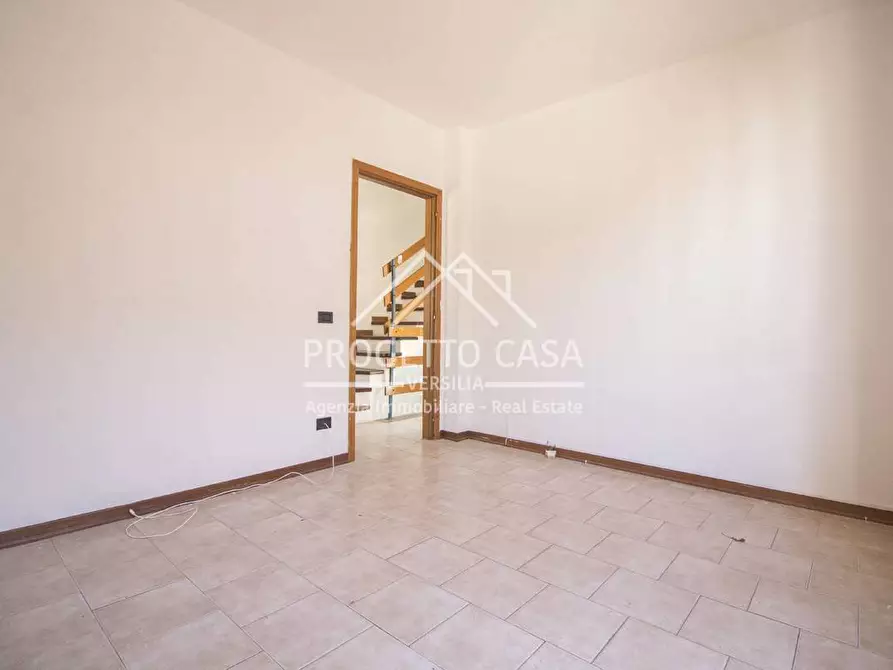 Immagine 22 di Casa indipendente in vendita  in VIA ELETTICA a Viareggio
